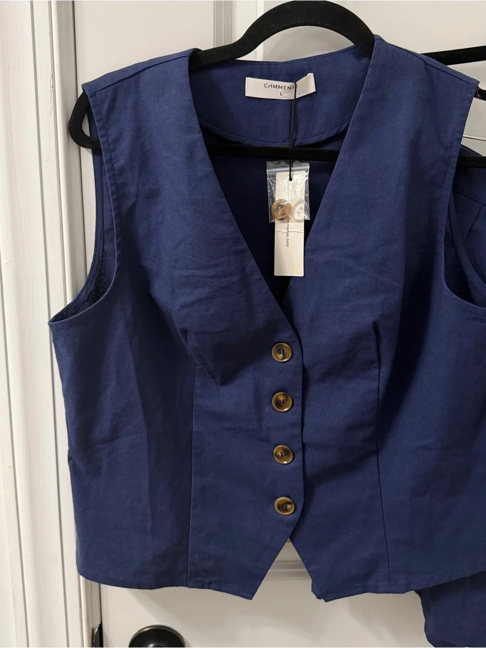 NWT COMMENSE L Navy Sleeveless Button Vest & Cargo Shorts Set